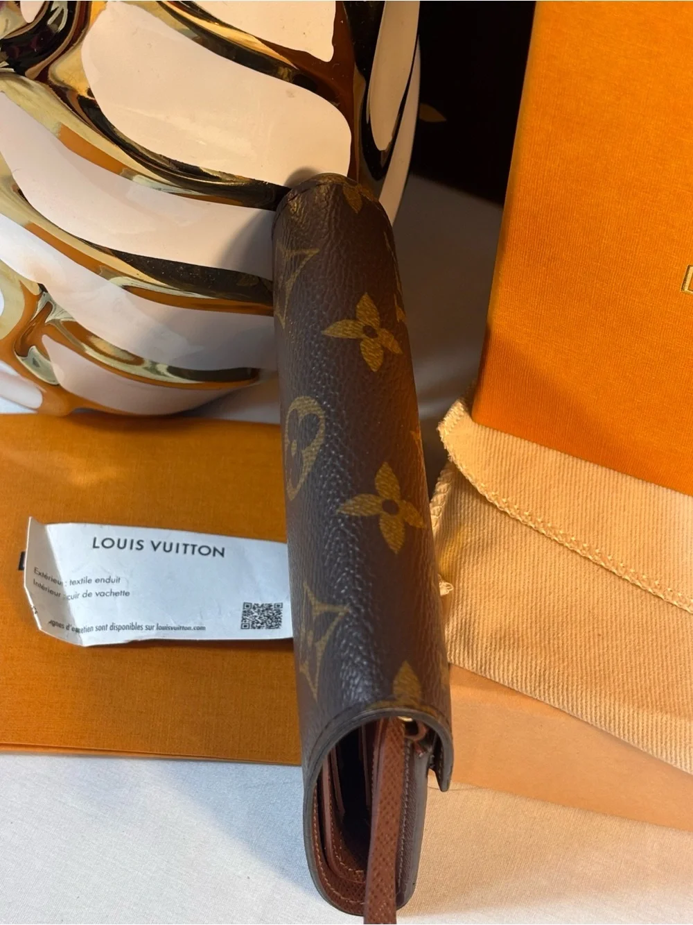 Louis Vuitton great dent